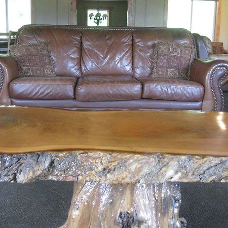 Beaver Creek Lodge 洛根 外观 照片