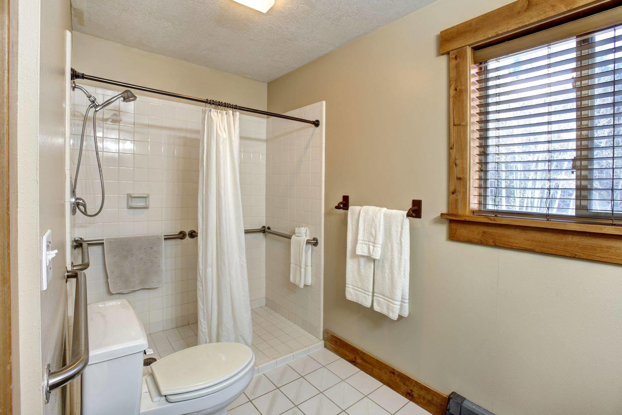 Beaver Creek Lodge 洛根 外观 照片