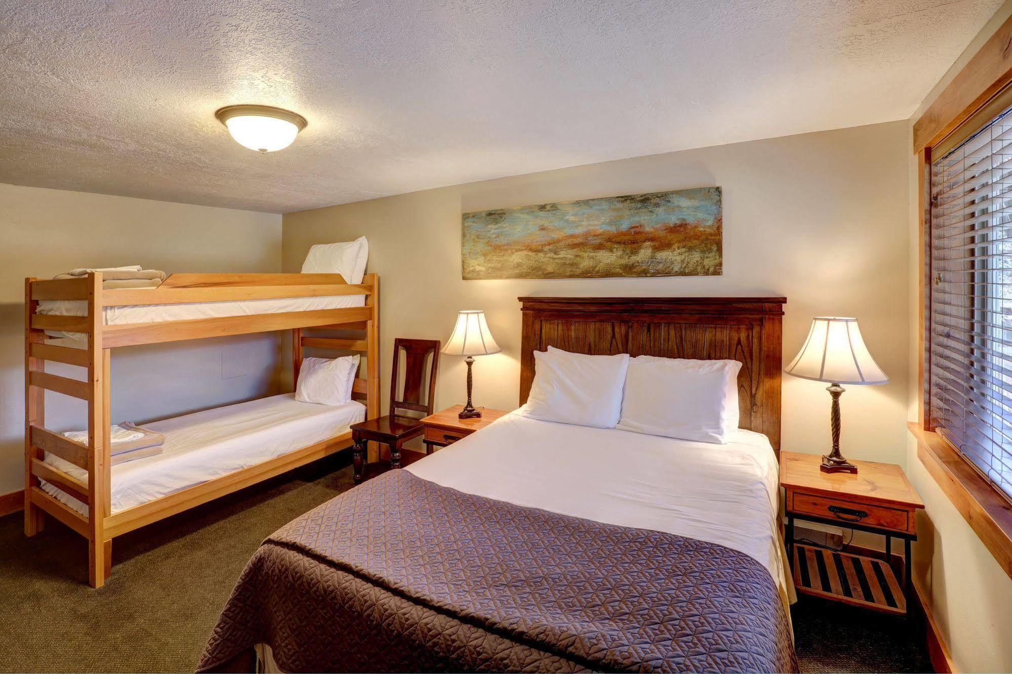 Beaver Creek Lodge 洛根 外观 照片