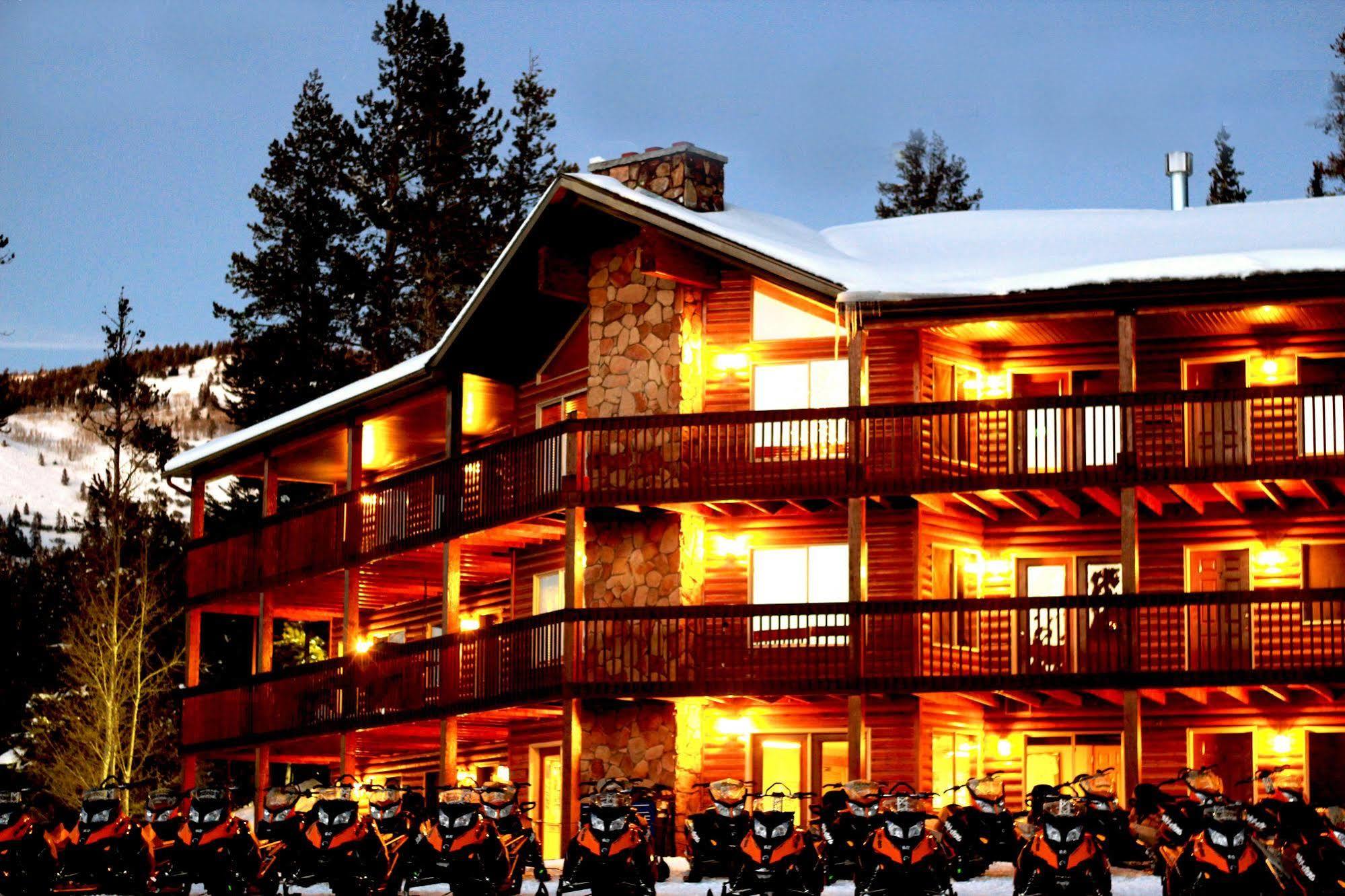 Beaver Creek Lodge 洛根 外观 照片